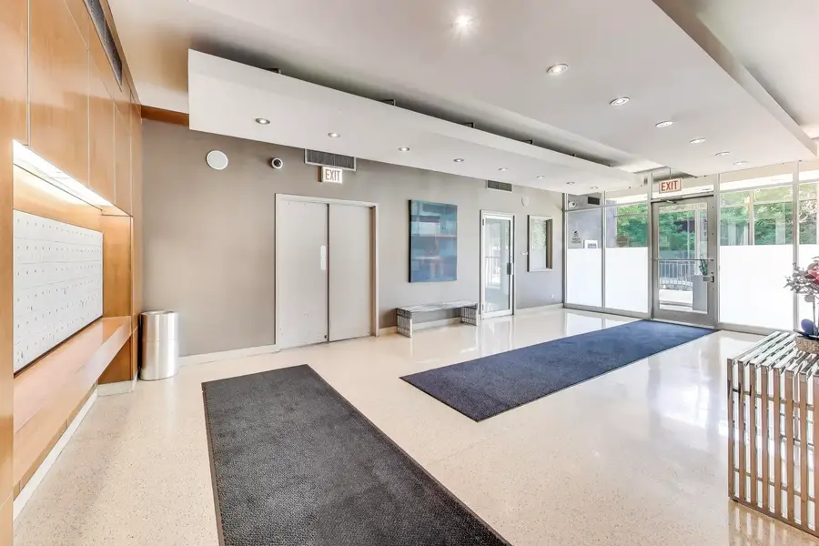 450 W Briar Place #7G, Chicago, IL 60657 - #3