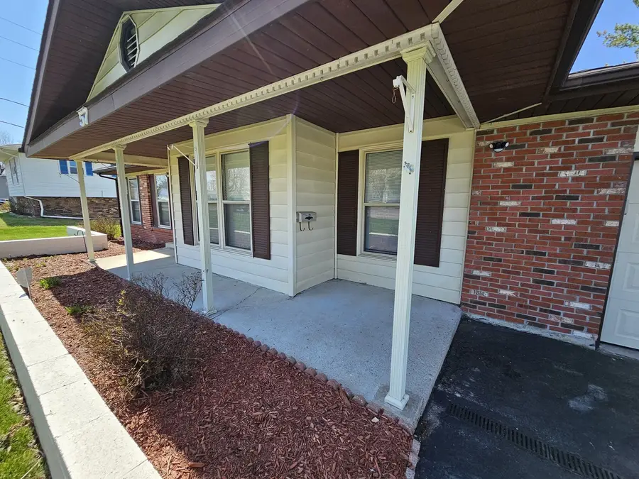 57 Cherry Drive, Mount Vernon, IL 62864 - #3