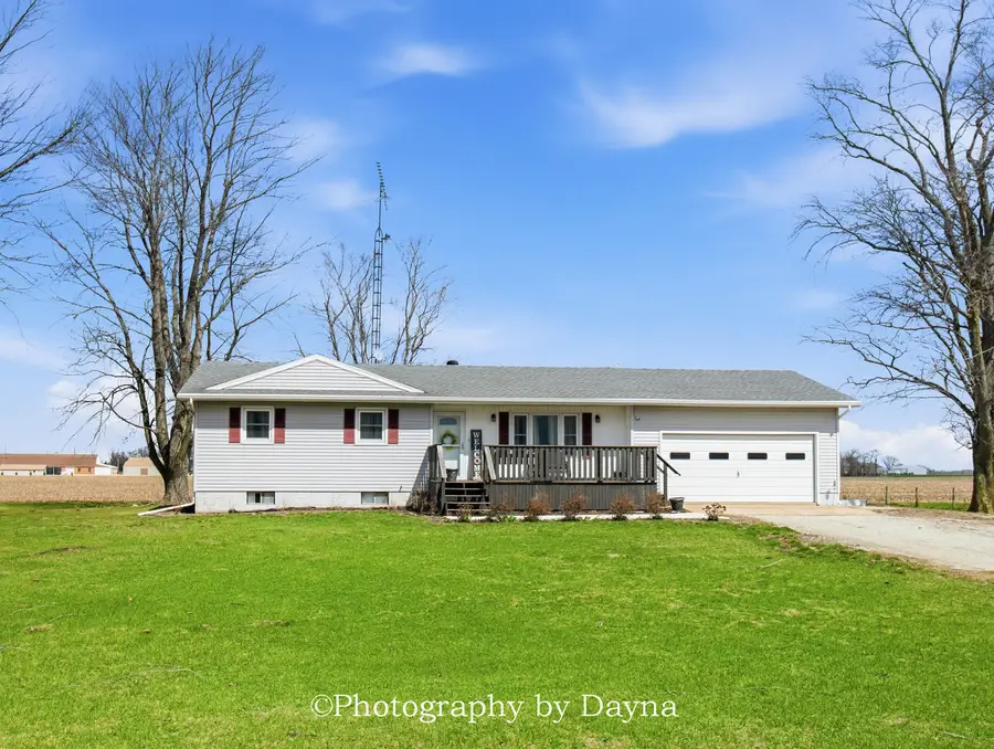 7621 E 3000s Road, Saint Anne, IL 60964 - #2