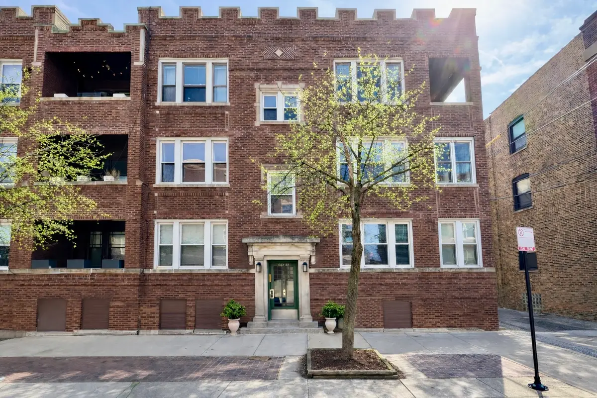 1351 W Sunnyside Avenue #2, Chicago, IL 60640 - #1