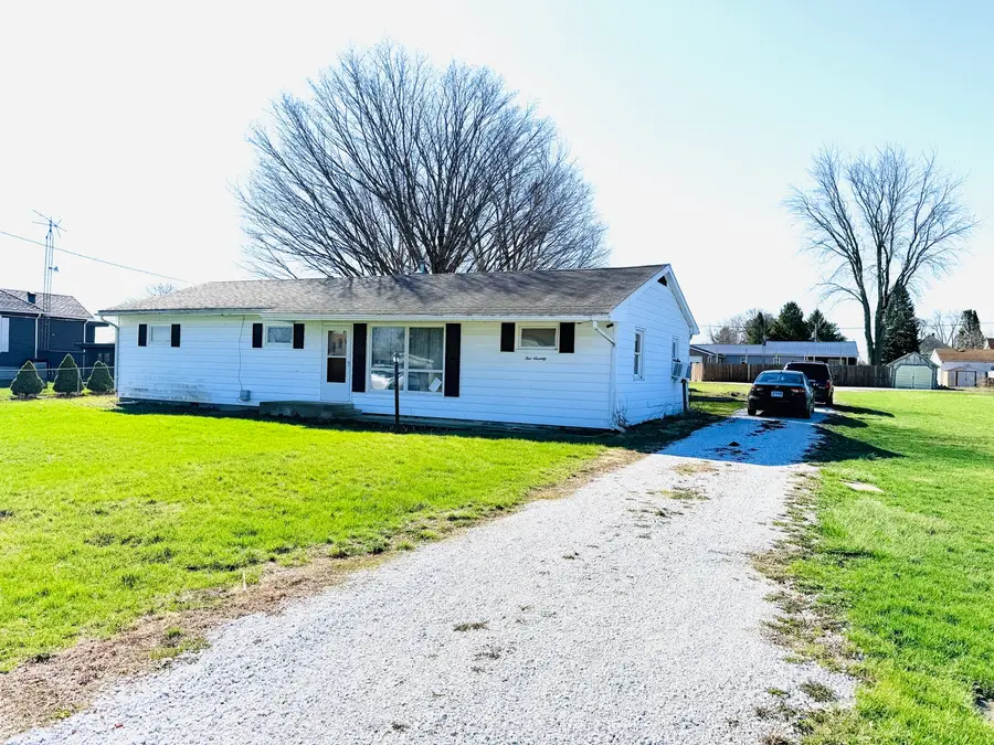570 1st North Street, Wellington, IL 60973 - #2