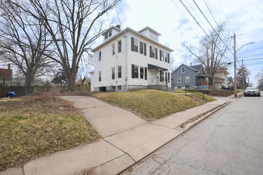 117 E Garfield Street, Davenport, IA 52803 - #2