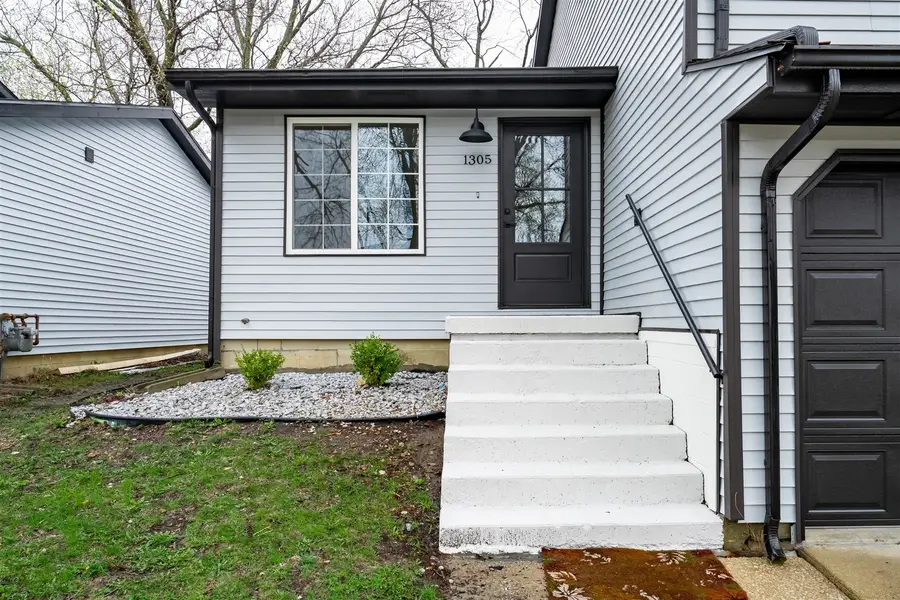 1305 Bancroft Drive, Bloomington, IL 61704 - #2