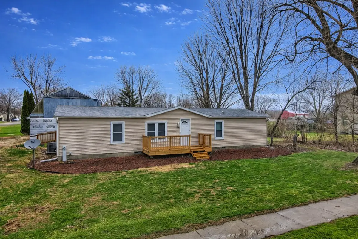 133 South Street, Seneca, IL 61360 - #1