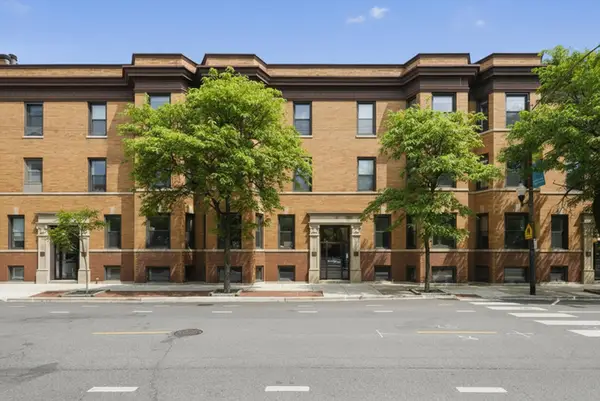 1054 W Armitage Avenue, Chicago, IL 60614