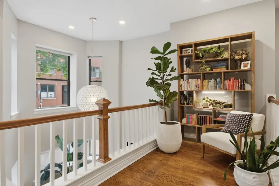 1054 W Armitage Avenue, Chicago, IL 60614 - #3