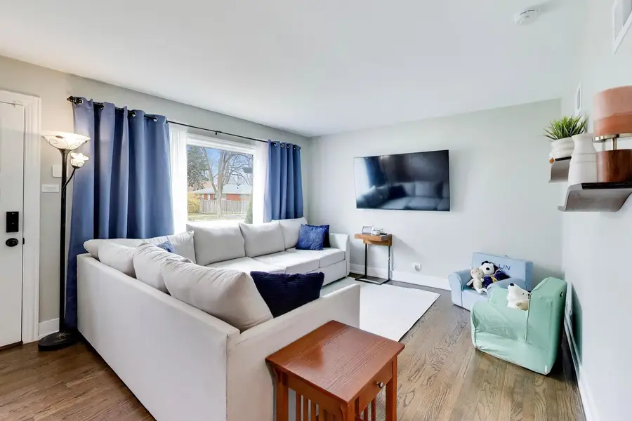 321 S Gilbert Avenue, La Grange, IL 60525 - #2