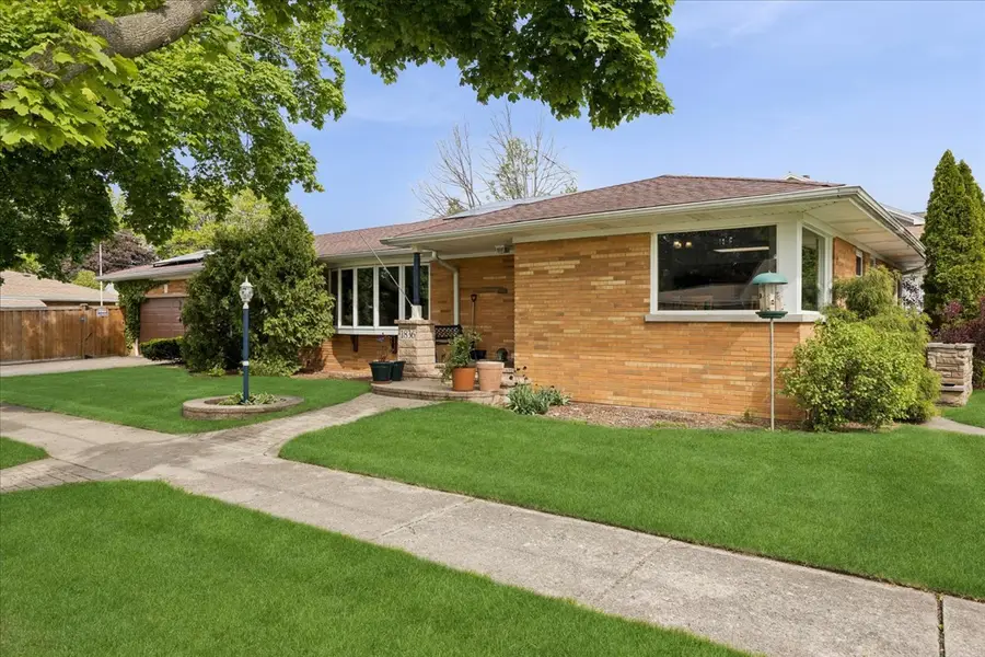 1836 Buckingham Avenue, Westchester, IL 60154 - #3