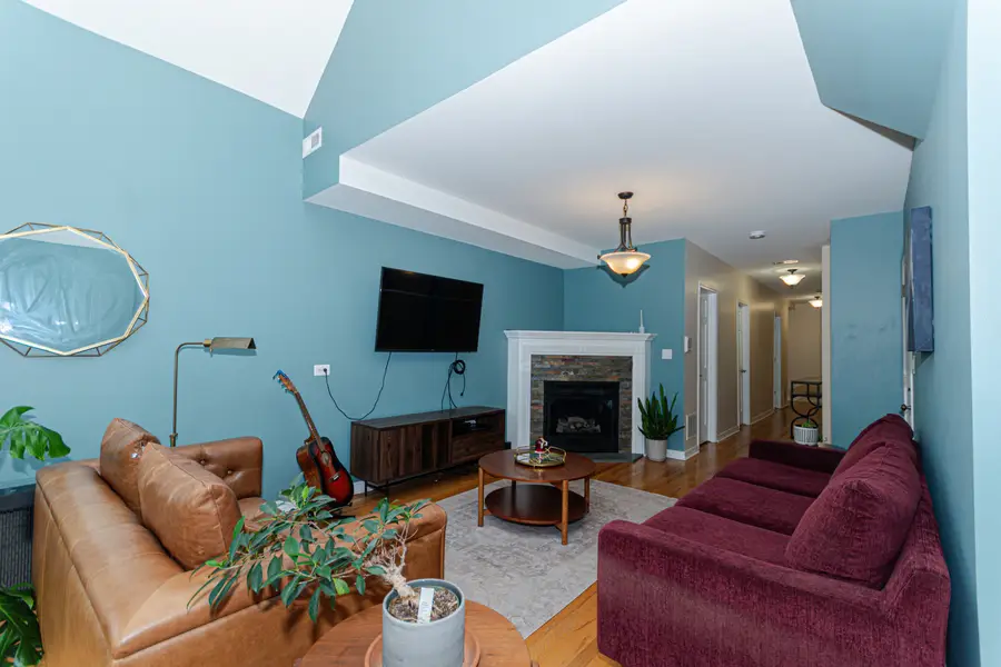 1325 W George Street #3, Chicago, IL 60657 - #2