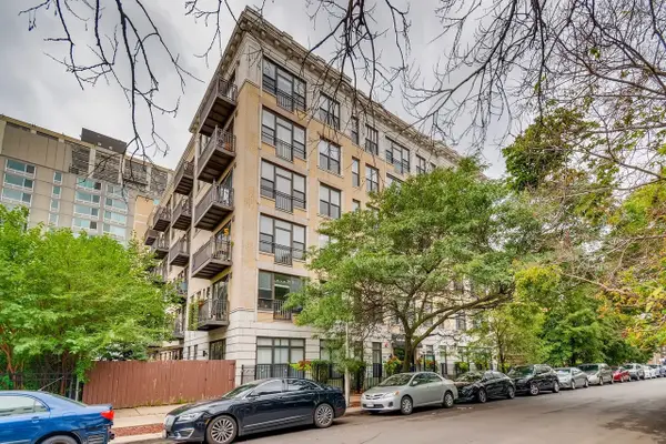 811 W Eastwood Avenue #107, Chicago, IL 60640