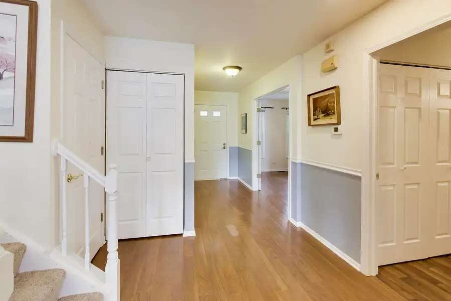 684 Regent Lane, Prospect Heights, IL 60070 - #3