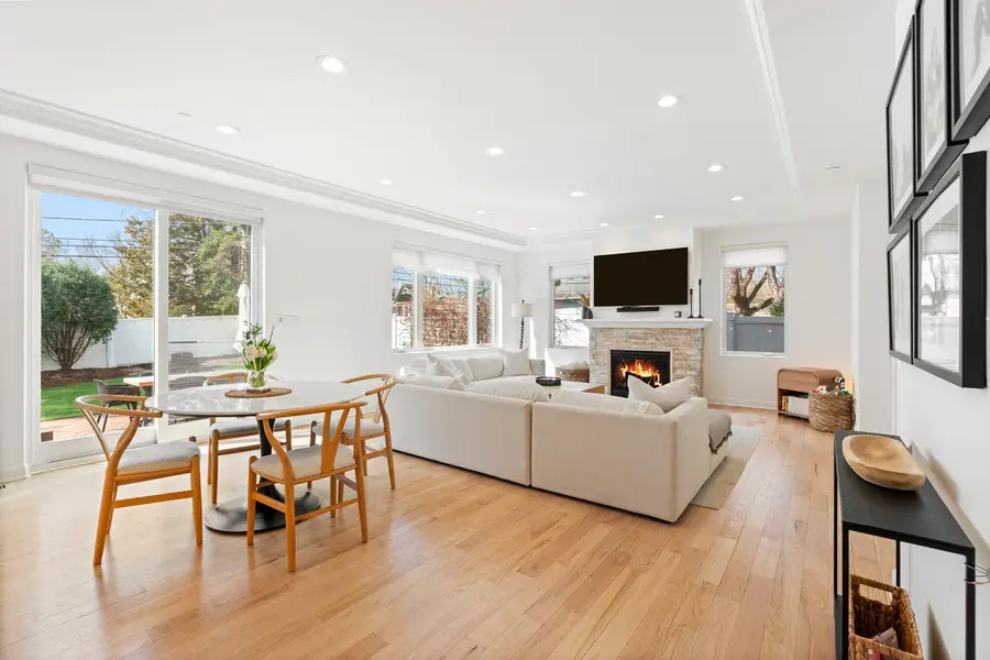 449 E Rockland Road, Libertyville, IL 60048 - #3