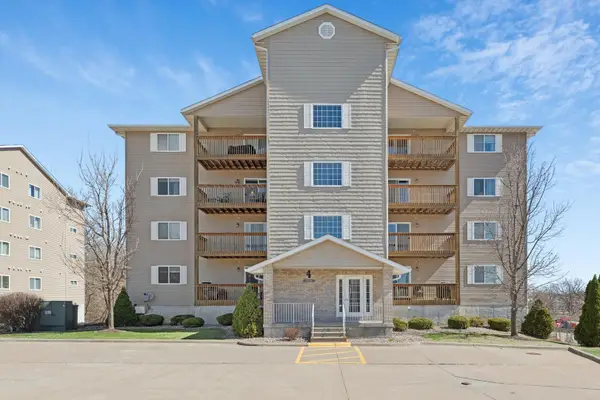 4107 Creek Hill Drive #07, Bettendorf, IA 52722