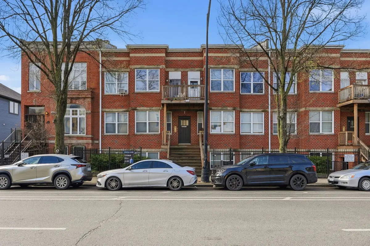 2225 W Warren Boulevard #A3, Chicago, IL 60612 - #1