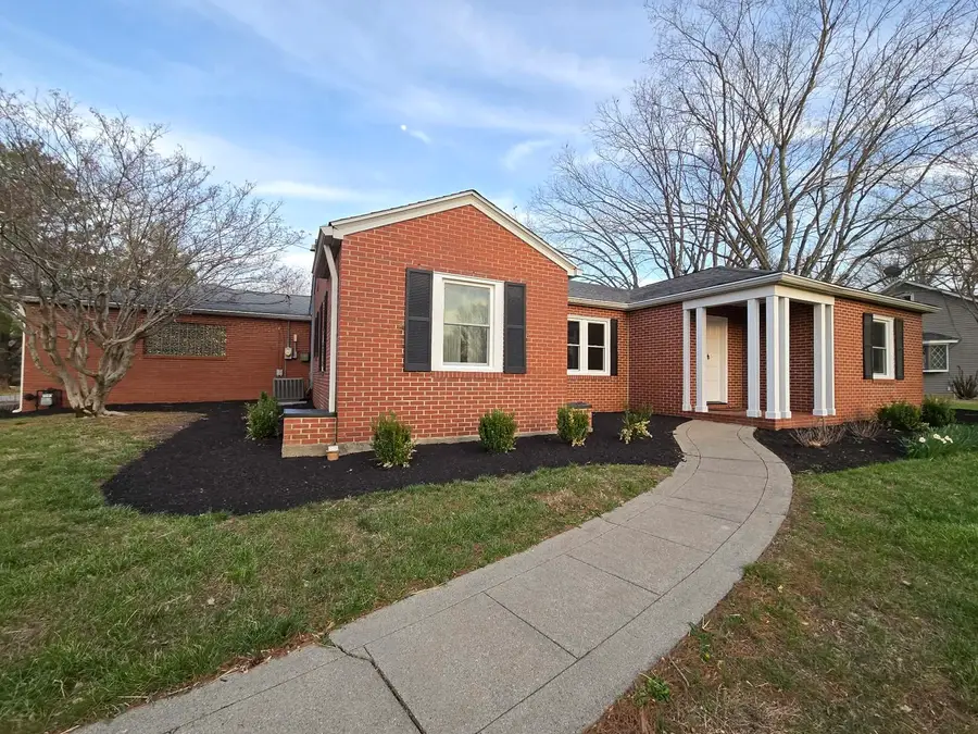 14652 N Il Hwy 37 Highway, Mount Vernon, IL 62864 - #2