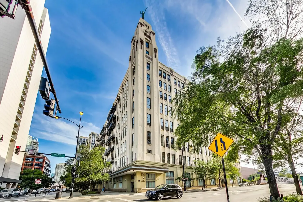 758 N Larrabee Street #509, Chicago, IL 60654 - #1
