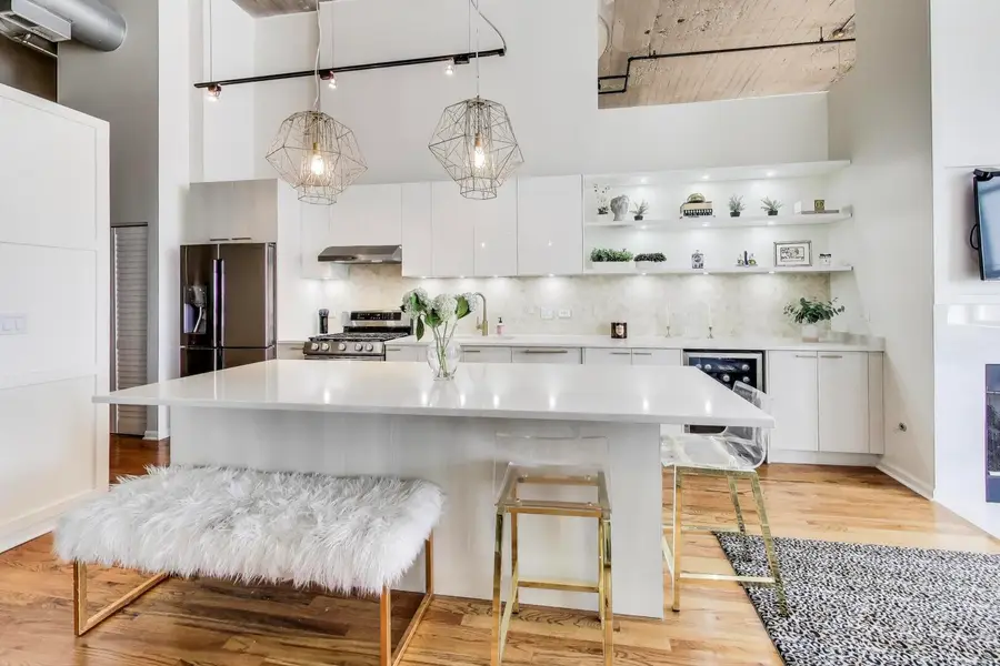 758 N Larrabee Street #509, Chicago, IL 60654 - #3