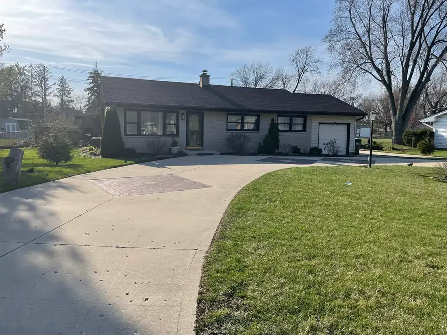 1516 Sunset Drive, Schaumburg, IL 60193 - #2