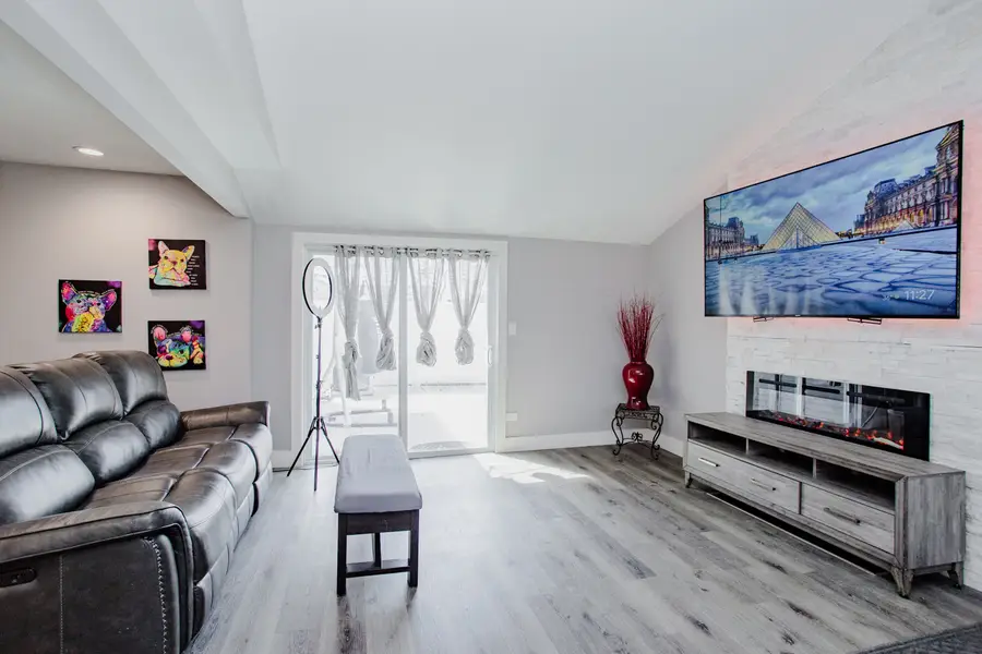 406 Rose Street, Bensenville, IL 60106 - #3