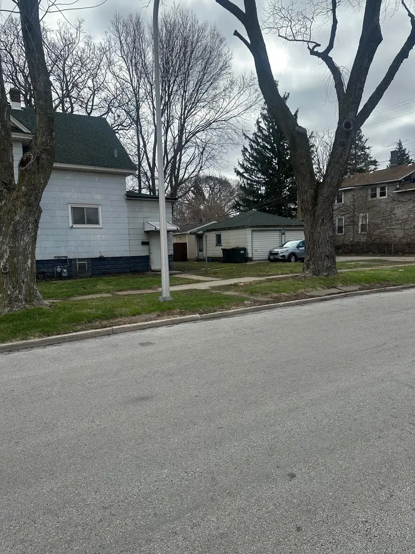 316 W 138th Street, Riverdale, IL 60827 - #3