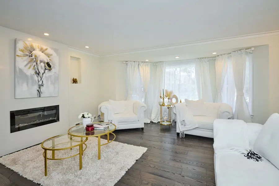 4828 W Berwyn Avenue, Chicago, IL 60630 - #2