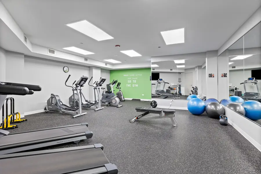 434 W Melrose Street #901, Chicago, IL 60657 - #2