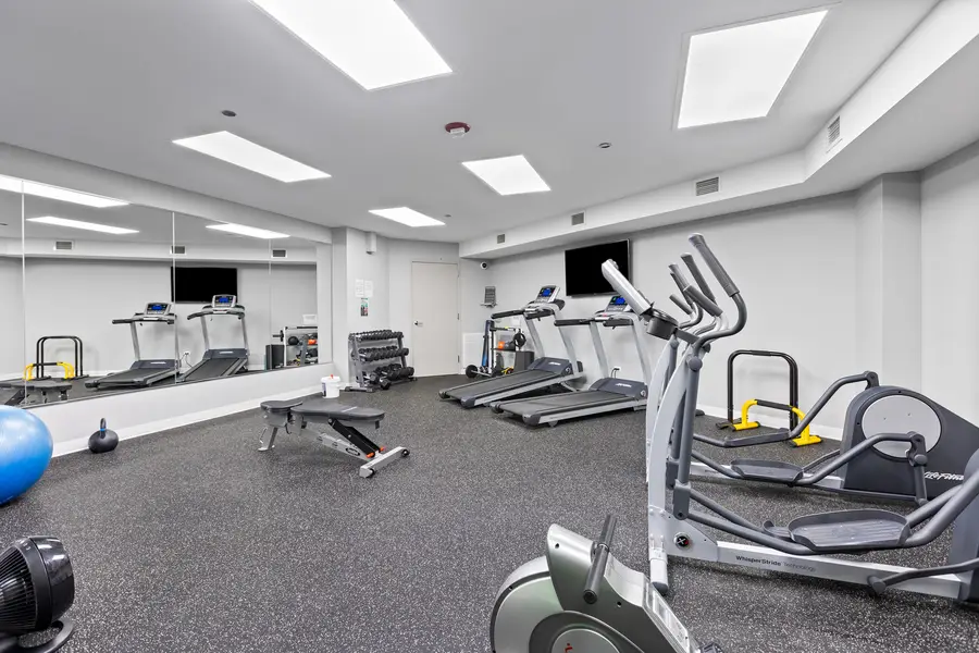 434 W Melrose Street #901, Chicago, IL 60657 - #3