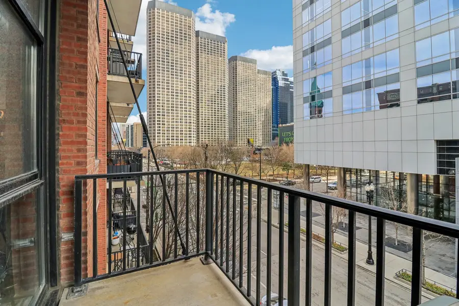 210 S Desplaines Street #304, Chicago, IL 60661 - #3