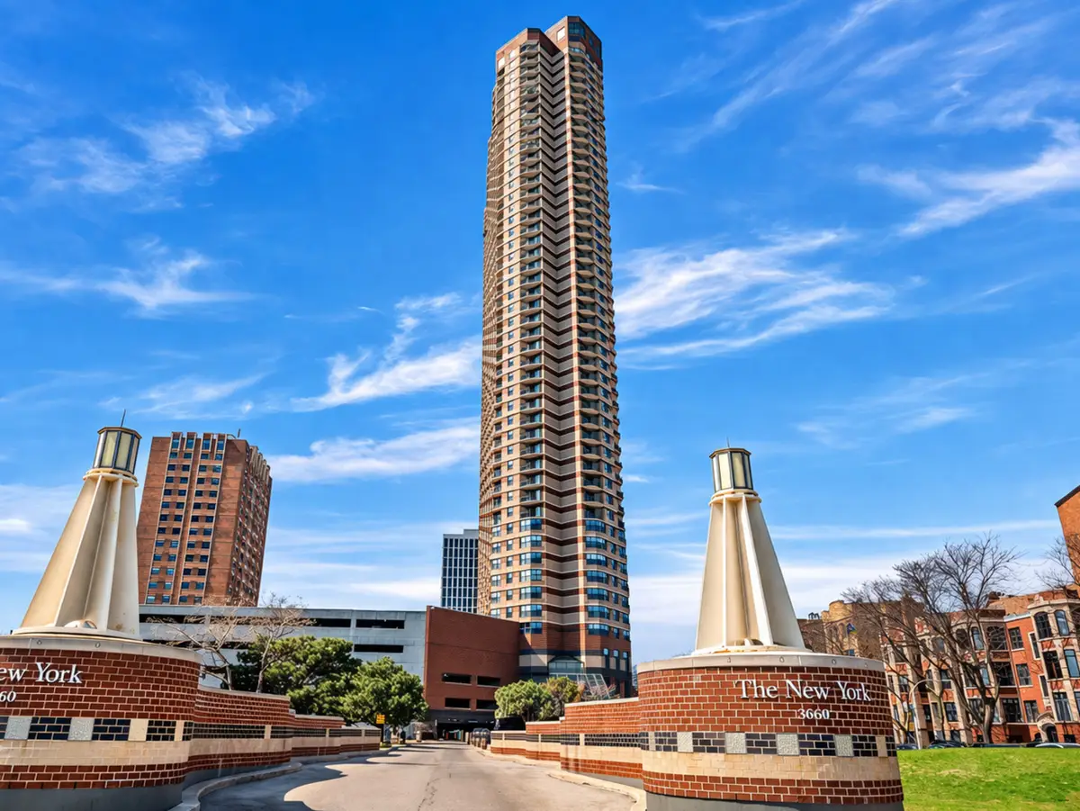 3660 N Lake Shore Drive #502, Chicago, IL 60613 - #1