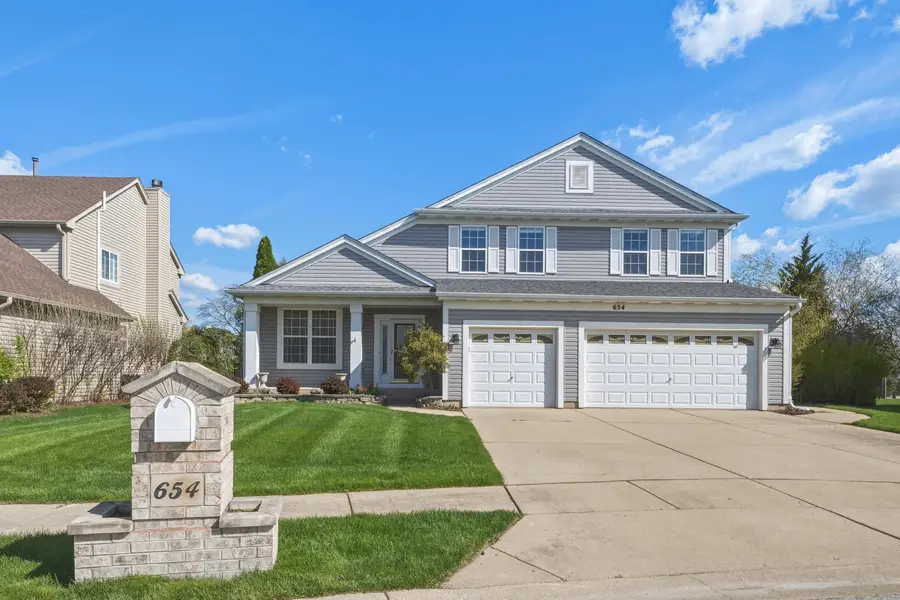 654 Easton Lane, Elk Grove Village, IL 60007 - #3