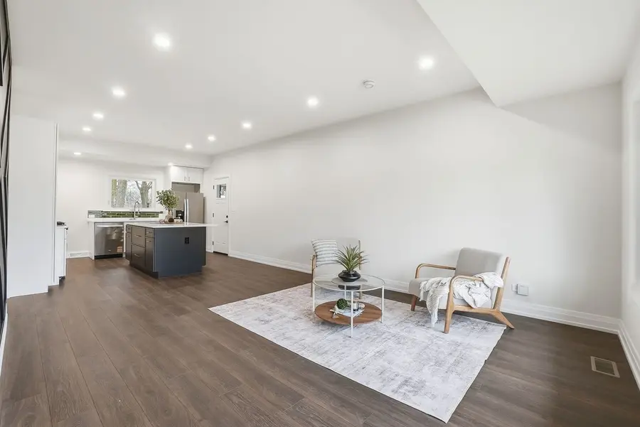 1430 E Emmerson Lane, Mount Prospect, IL 60056 - #3