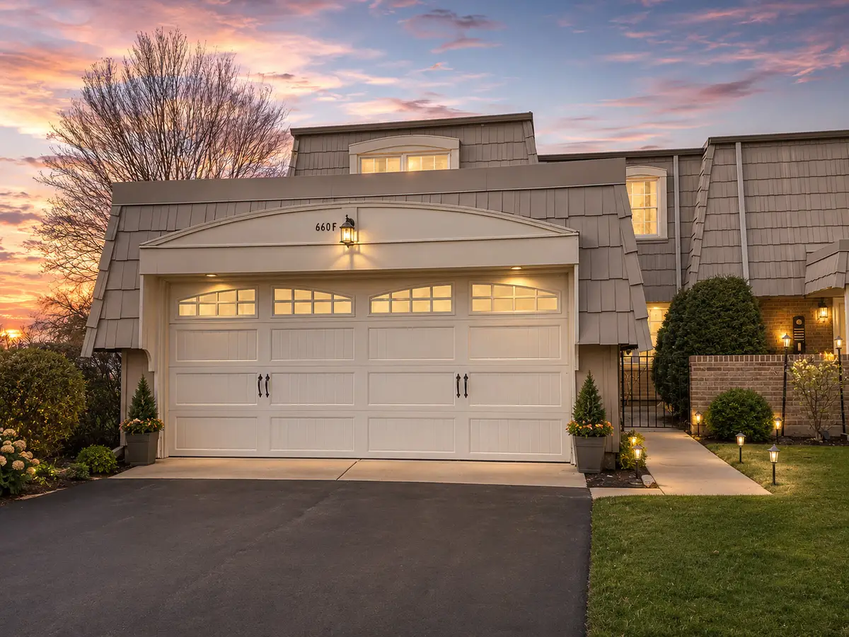 660 Versailles Circle #F, Elk Grove Village, IL 60007 - #1