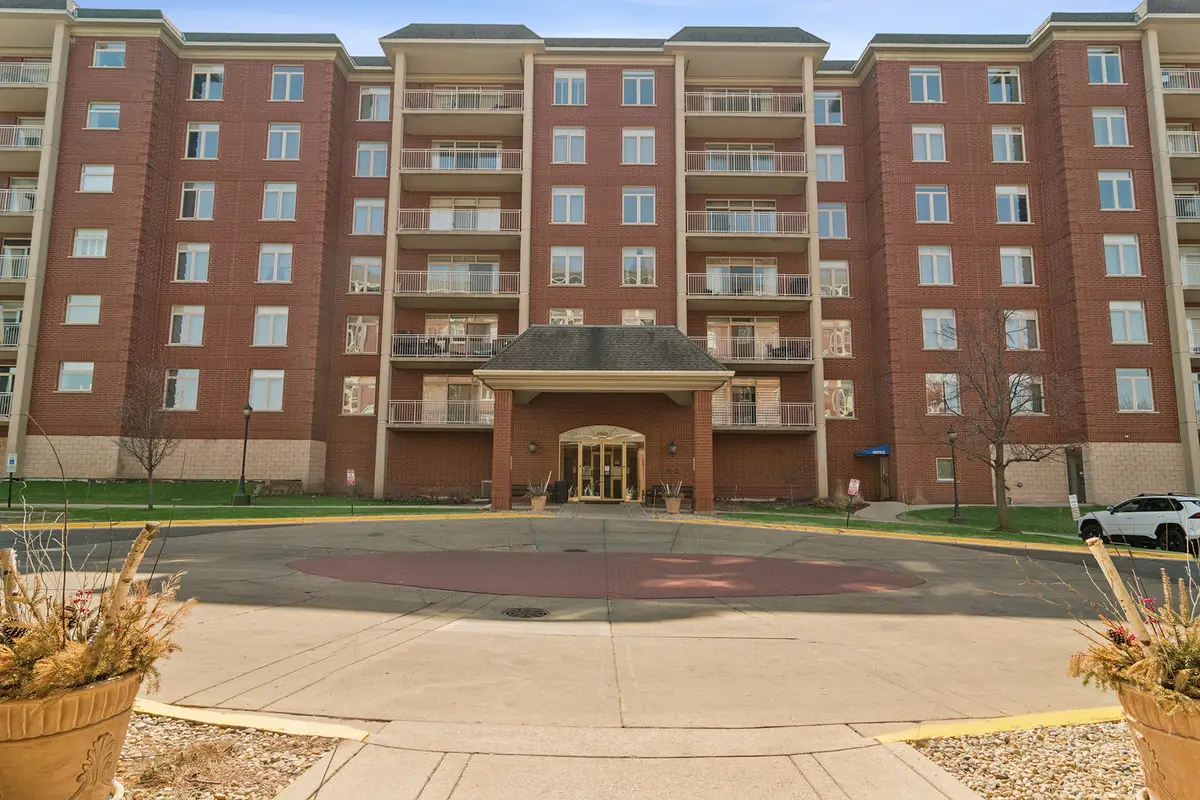 8340 Callie Avenue #402, Morton Grove, IL 60053 - #1