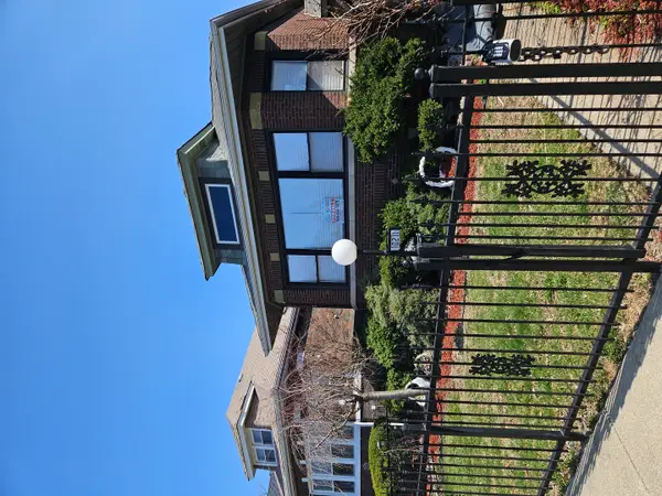 10211 S Peoria Street, Chicago, IL 60643