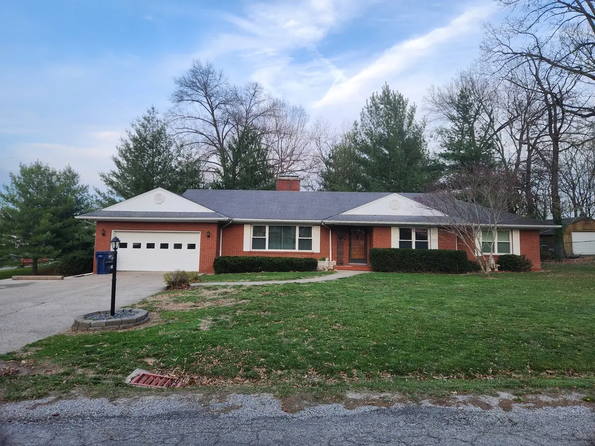 1020 N 18th Street, Mount Vernon, IL 62864 - #1