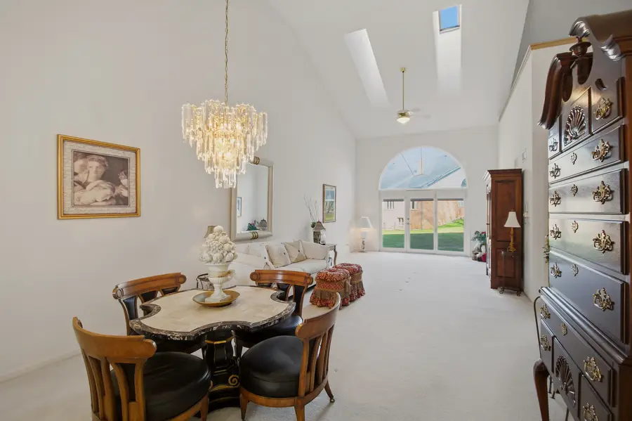 205 Faith Court, Bloomingdale, IL 60108 - #3