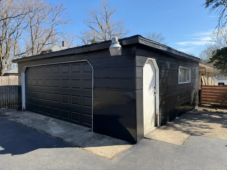 404 Sherman Street, Joliet, IL 60433 - #3