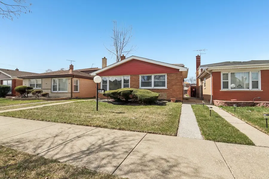 8630 S Michigan Avenue, Chicago, IL 60619 - #2