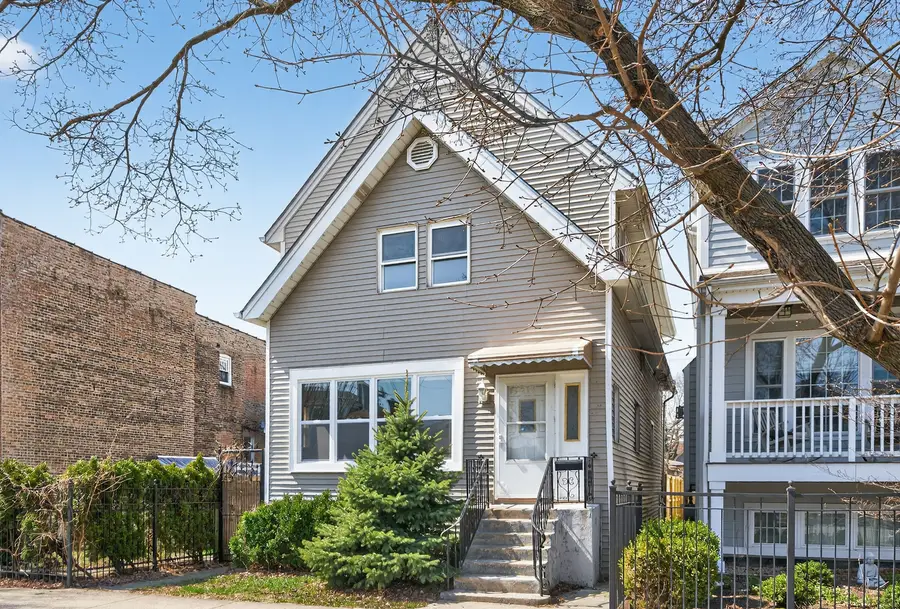 3914 N Mozart Street, Chicago, IL 60618 - #2