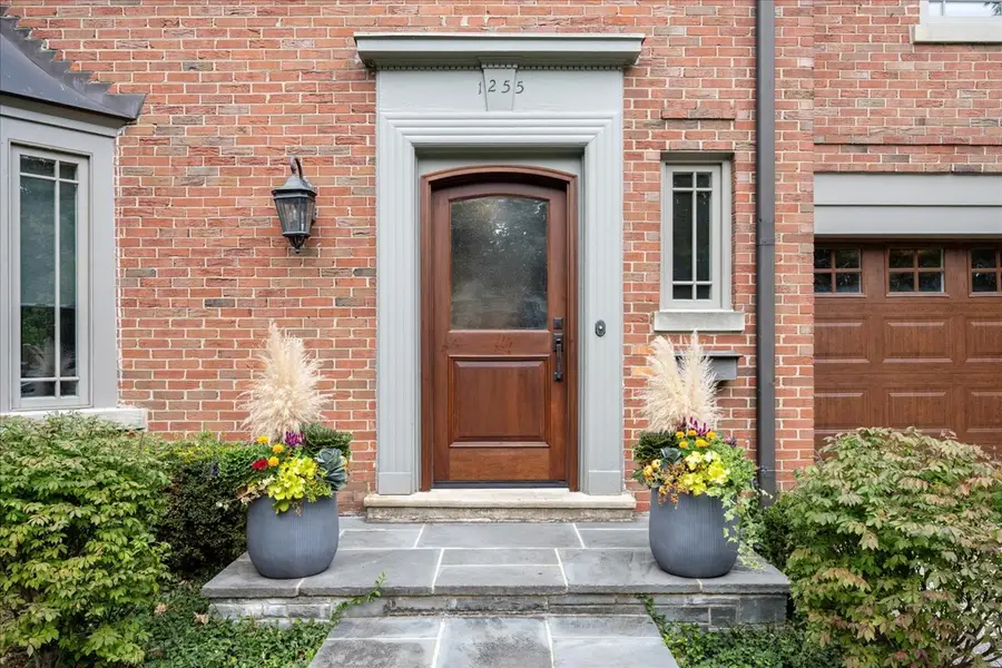 1255 Forest Glen Drive N, Winnetka, IL 60093 - #2