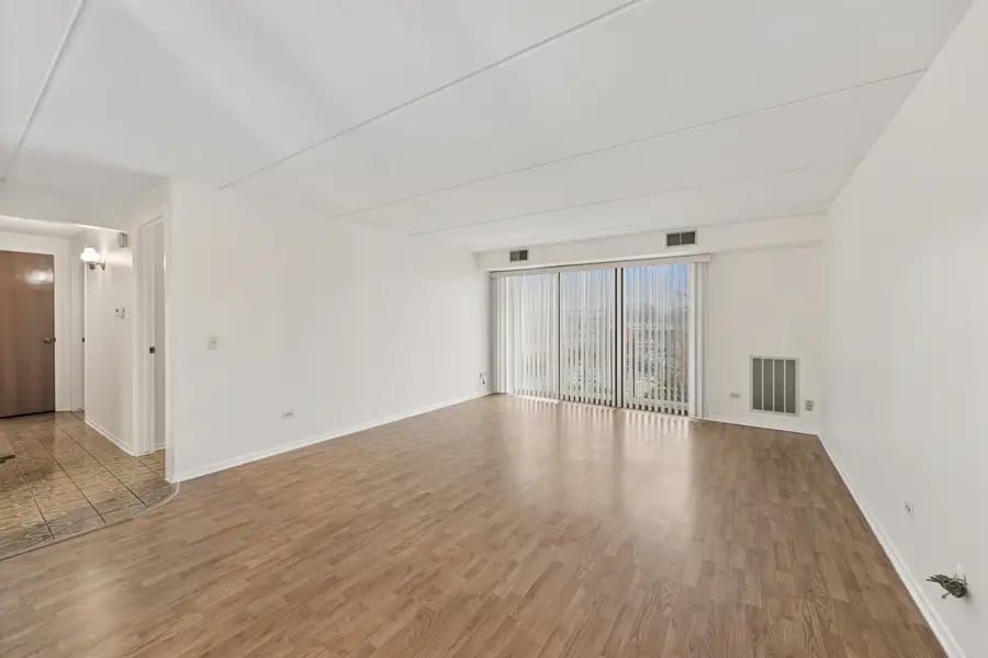 7110 W Cullom Avenue #206, Norridge, IL 60706 - #2