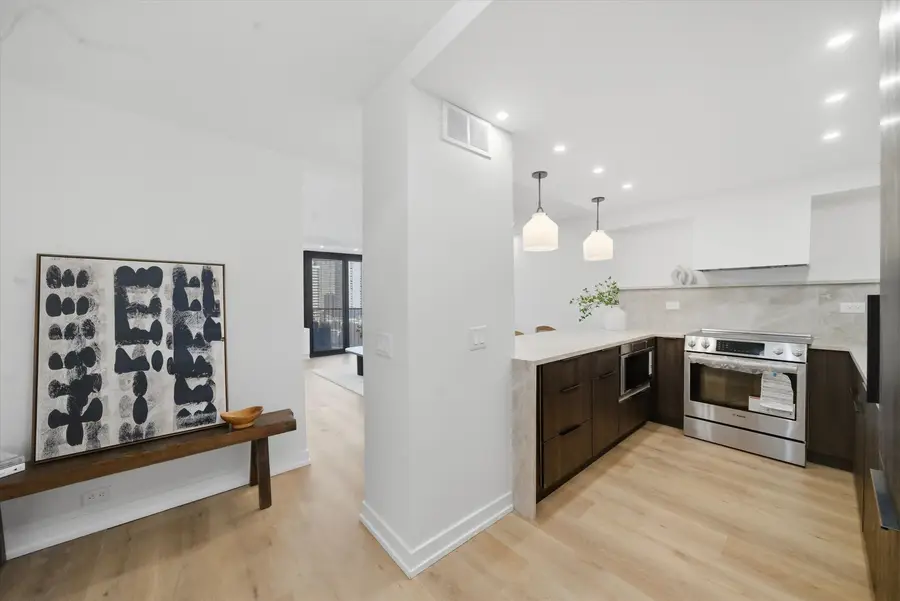 1560 N Sandburg Terrace #1210J, Chicago, IL 60610 - #2