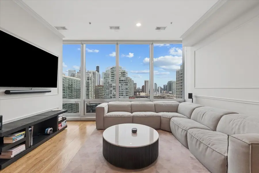 500 W Superior Street #1307, Chicago, IL 60654 - #2