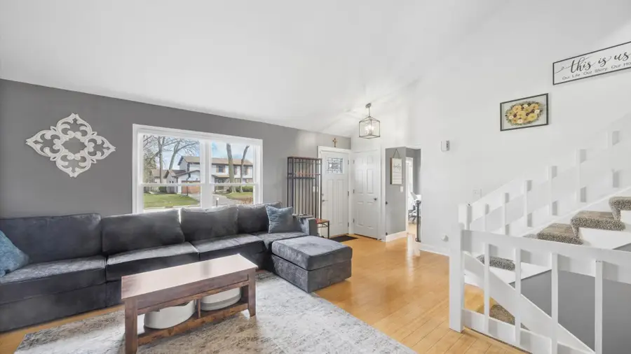 992 Ascot Drive, Crystal Lake, IL 60014 - #2