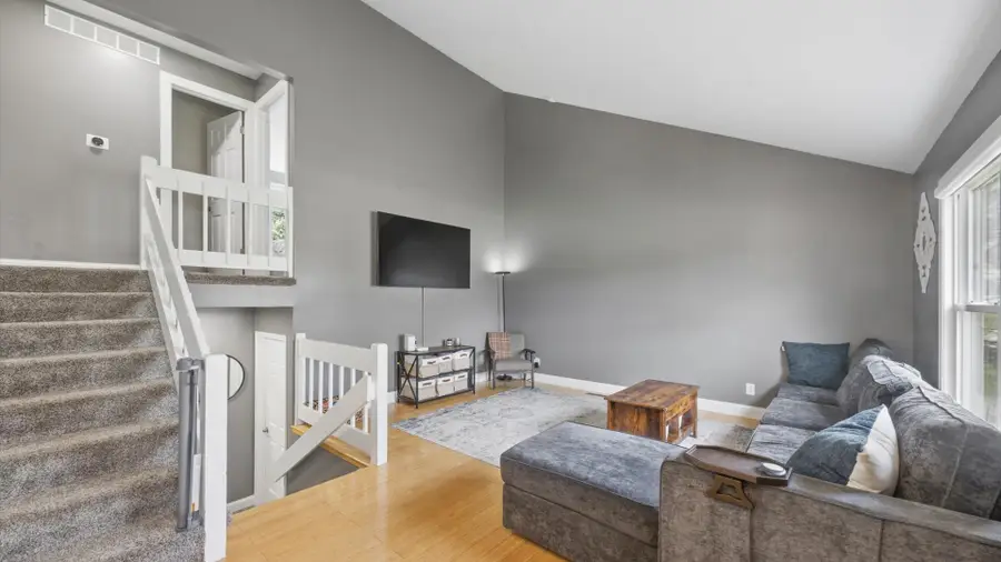 992 Ascot Drive, Crystal Lake, IL 60014 - #3