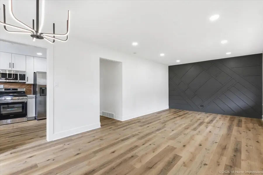 12806 S Laflin Street, Calumet Park, IL 60827 - #3