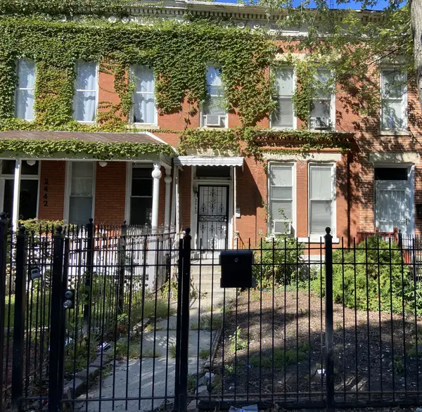 2440 W Lexington Street, Chicago, IL 60612