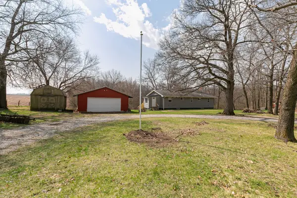 2359 105th Avenue, Aledo, IL 61231