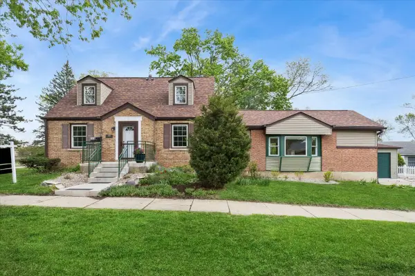 1118 Manchester Road, Wheaton, IL 60187