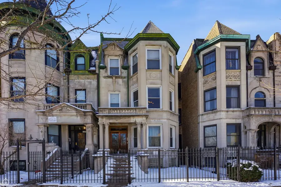 4736 S Prairie Avenue, Chicago, IL 60615 - #2